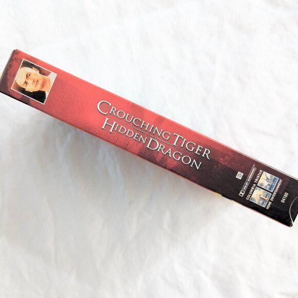 3/$15 Crouching Tiger Hidden Dragon (2000) VHS English dubbed - Picture 4 of 8